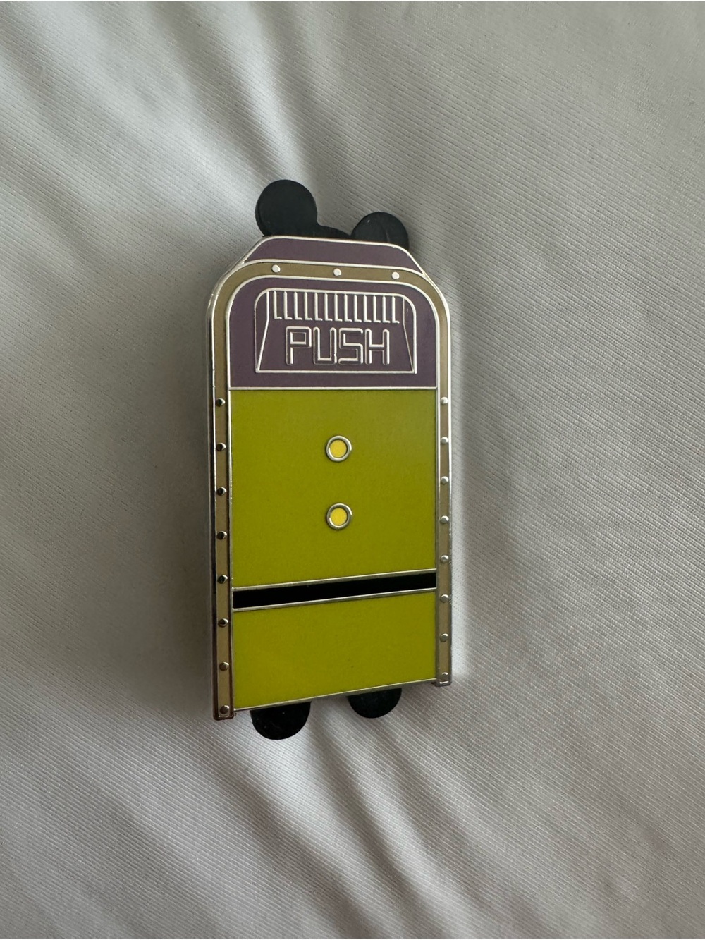 Set of 5 Disney Character Trash Bin Mystery Pins - Picture 3 of 12